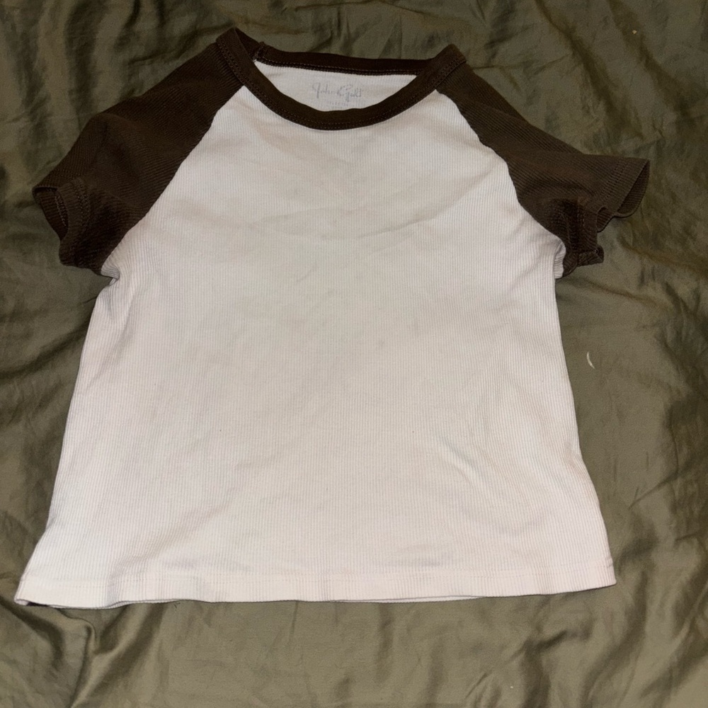 Brown and White Raglan cropped T-Shirt
